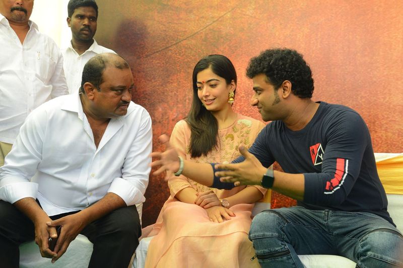మహేష్ 'సరిలేరు నీకెవ్వరూ' ఓపెనింగ్..ఫొటోస్