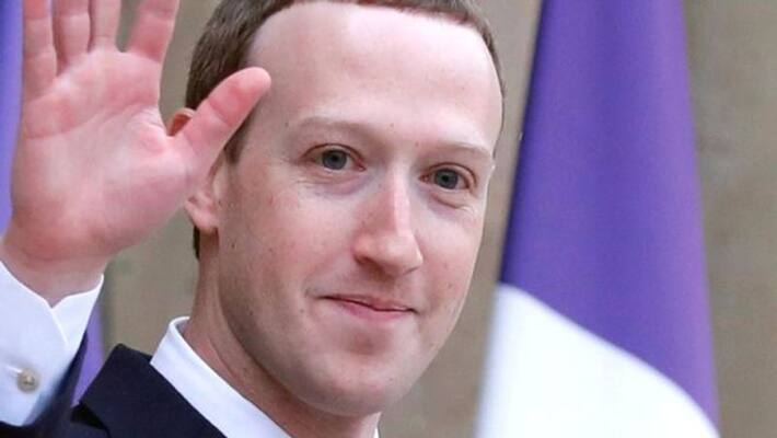 Facebook CEO Mark Zuckerberg survives leadership vote at annual meeting Facebook CEO Mark Zuckerberg survives leadership vote at annual meeting