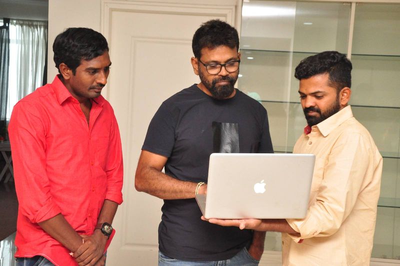 విజువల్స్ చాలా బాగున్నాయని సినిమా మంచి విజయాన్ని అందుకోవాలని మాట్లాడారు.