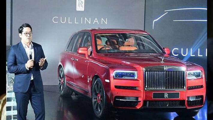 Rolls Royce unveils Cullinan, its first SUV, in India at Rs 6.95 cr Rolls Royce unveils Cullinan, its first SUV, in India at Rs 6.95 cr