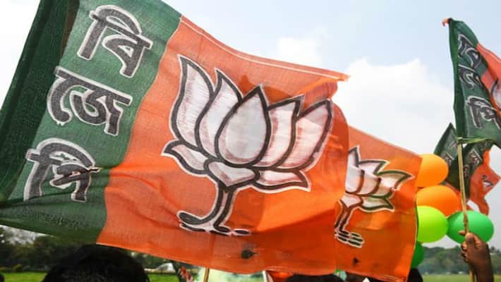 what next in Thalasseri and guruvayoor for bjp no decision from leadership yet what next in Thalasseri and guruvayoor for bjp no decision from leadership yet