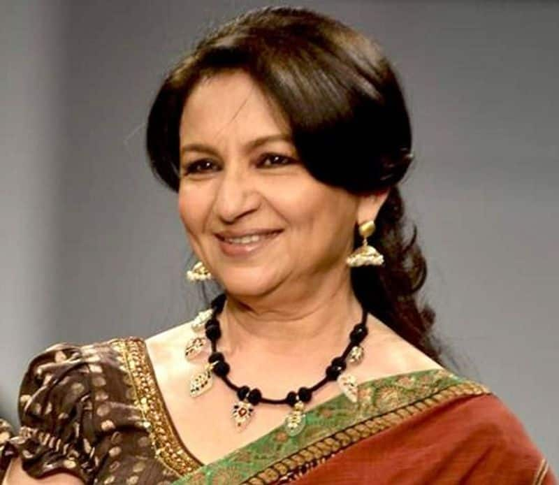 Sharmila Tagore: The actress known for her works in Hindi and Bengali cinema. She was one of the highest paid actresses of Indian cinema. Sharmila fell in love with the famous cricketer Mansoor Ali Khan Pataudi. She had to convert to Islam to marry Mansoor. She converted and took on the name Ayesha Sultana.