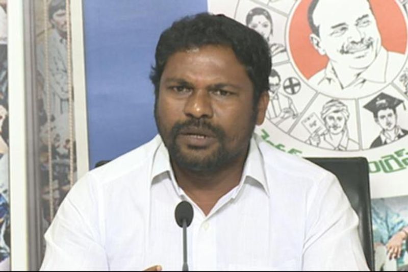 ఎస్టీ కోటా నుంచి తెల్లం బాలరాజు మంత్రివర్గంలో చేరే అవకాశం ఉంది. సుధాకర్ బాబును మంత్రివర్గంలోకి తీసుకుని సాంఘిక సంక్షేమ శాఖను అప్పగించే అవకాశం ఉంది. మేకపాటి గౌతమ్ రెడ్డికి కూడా మంత్రి పదవి ఖరారైందని అంటున్నారు.
