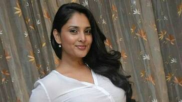 Is divya spandana getting keep distance from congress party