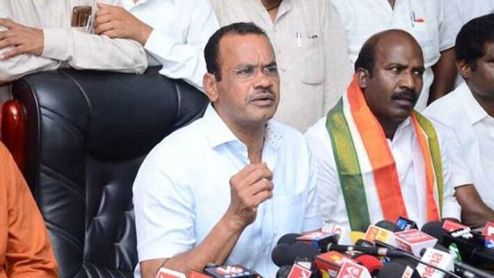 Bhongir mp komati reddy venkata reddy slams sabitha reddy Bhongir mp komati reddy venkata reddy slams sabitha reddy