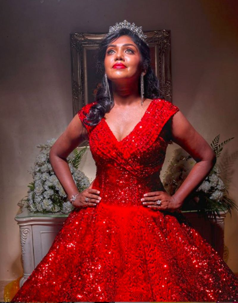 biggboss rithvika photo gallery