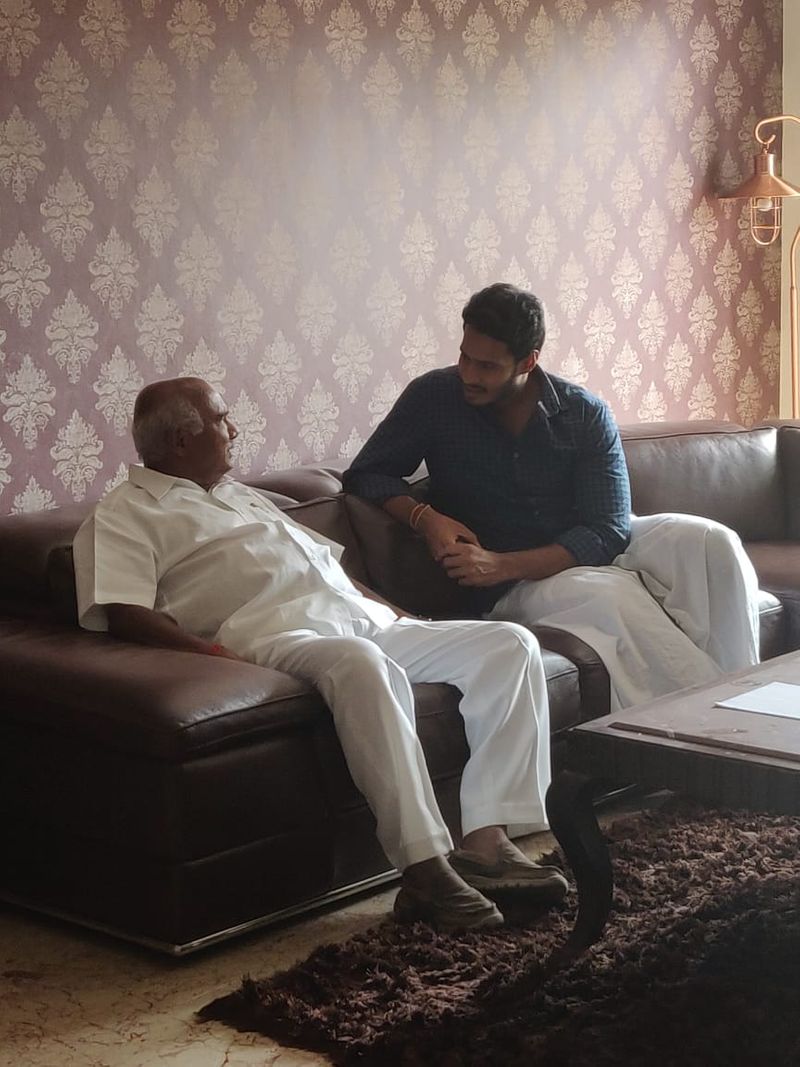 Nikhi Kumaraswamy meets JD(S) state president H Vishwanath at Bengaluru residence