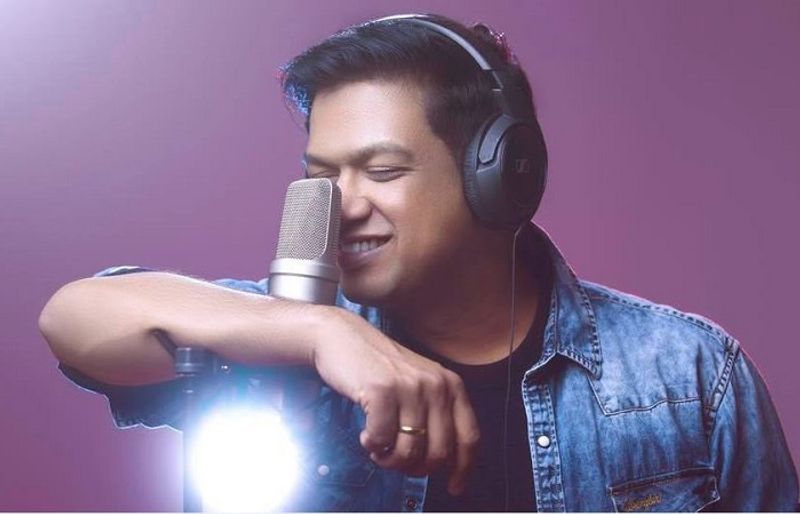 ತಿರುಗುತಿರುವ ಭೂಮಿ ಇಂದು, ನಿಲ್ಲಬಹುದೇ ಜ್ವರವೂ ಬಂದು ಎಂದು ಕೊರೋನಾ ಕುರಿತು ಉಲ್ಲೇಖಿಸಿರುವ ಯೋಗರಾಜ್ ಭಟ್