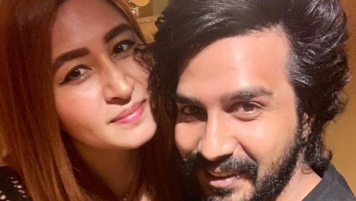 Actor Vishnu Vishal With Jwala Gutta Hot Kiss Photo Going Viral Actor Vishnu Vishal With Jwala Gutta Hot Kiss Photo Going Viral