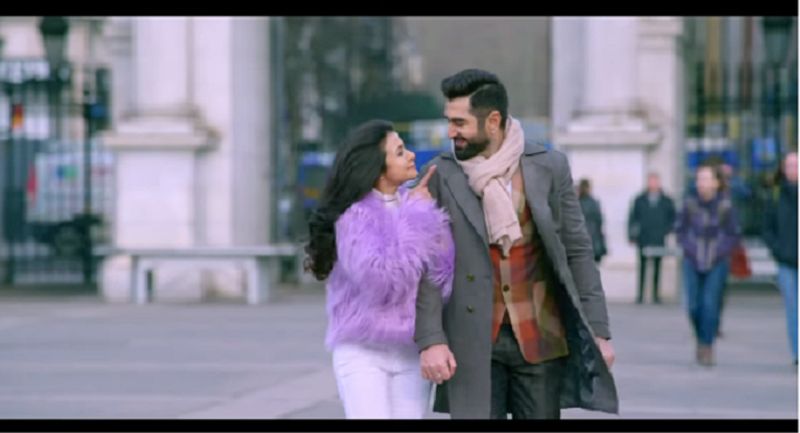 ১০ কোয়েল ও জিৎ-এর জুটিতে মুক্তি পেয়েছে একের পর এক হিট ছবি। তবে তাঁর সঙ্গে সম্পর্কে জড়িয়েছেন জিৎ এমনটাই খবর যখন সর্বত্র ছড়িয়েছে, ঠিক তখনই ২০১১ সালে বিয়ের খবর দিয়েছিলেন জিৎ।