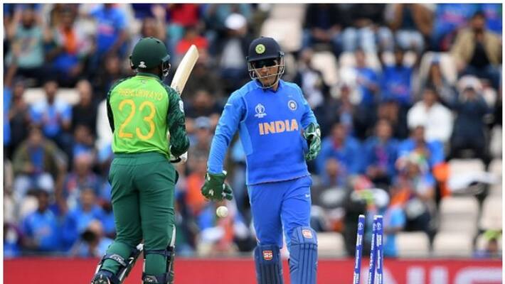 world cup 2019: MS Dhoni Registers 2 World Records in India vs South Africa Match world cup 2019: MS Dhoni Registers 2 World Records in India vs South Africa Match