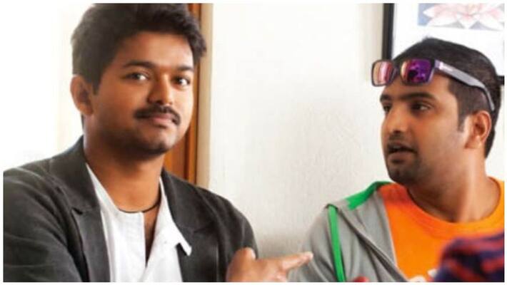 santhanam dakalti movie first look poster make controversy santhanam dakalti movie first look poster make controversy