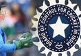 BCCI supports MS Dhoni tells ICC nothing is wrong