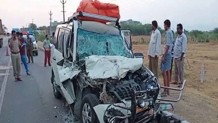 Andhra Pradesh car accident... 6 people kills