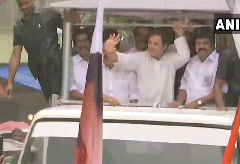 ragul gandhi paticipate in raod show kerala ragul gandhi paticipate in raod show kerala