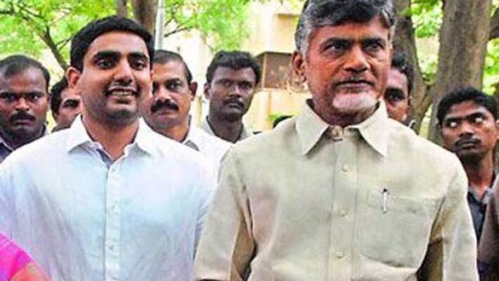 CRDA officials notices to EX CM chandrababu house CRDA officials notices to EX CM chandrababu house