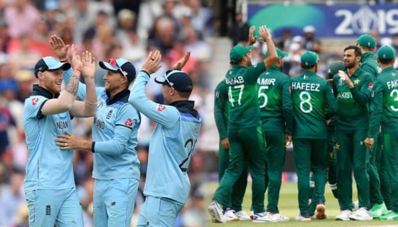 एक मैच में कुल सबसे ज़्यादा रन स्कोर हुए हैं 682 यह मैच पाकिस्तान और इंग्लैंड के बीच खेला गया था।