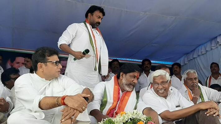 congress leader mallu bhatti vikramarka starts 36 hours dharna congress leader mallu bhatti vikramarka starts 36 hours dharna