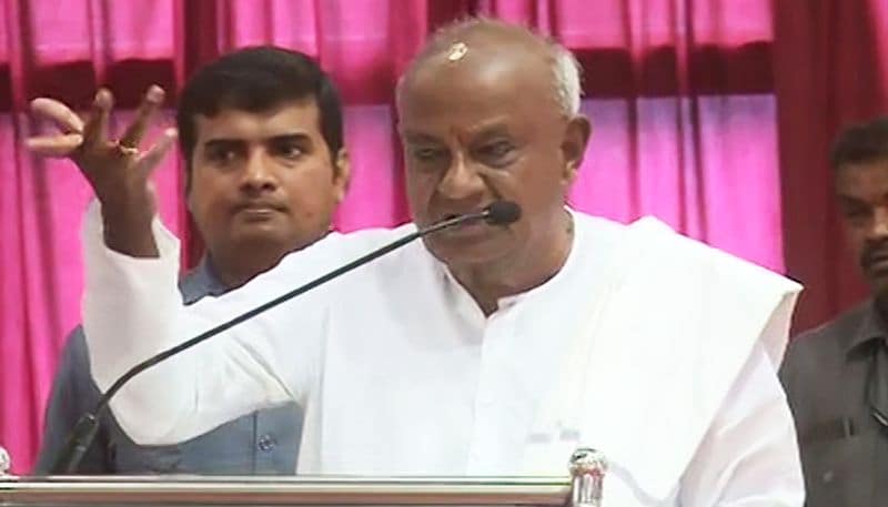 Former Prime Minister HD Deve Gowda takes oath as Rajya Sabha member-dnm