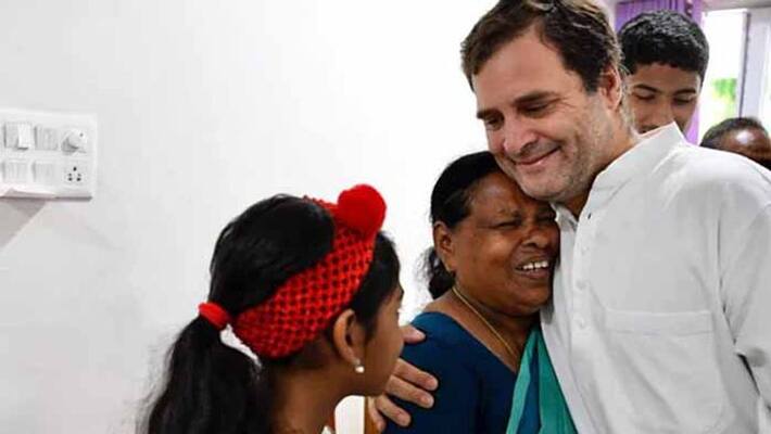 Rahul Gandhi meets Kerala nurse who witnessed his newborn Rahul Gandhi meets Kerala nurse who witnessed his newborn