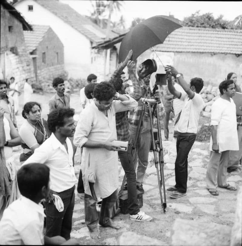 Girish Karnad was born to Krishnabai née Mankikar and Dr Raghunath Karnad in Matheran, Maharashtra on May 19, 1938. He did his primary schooling in Marathi.