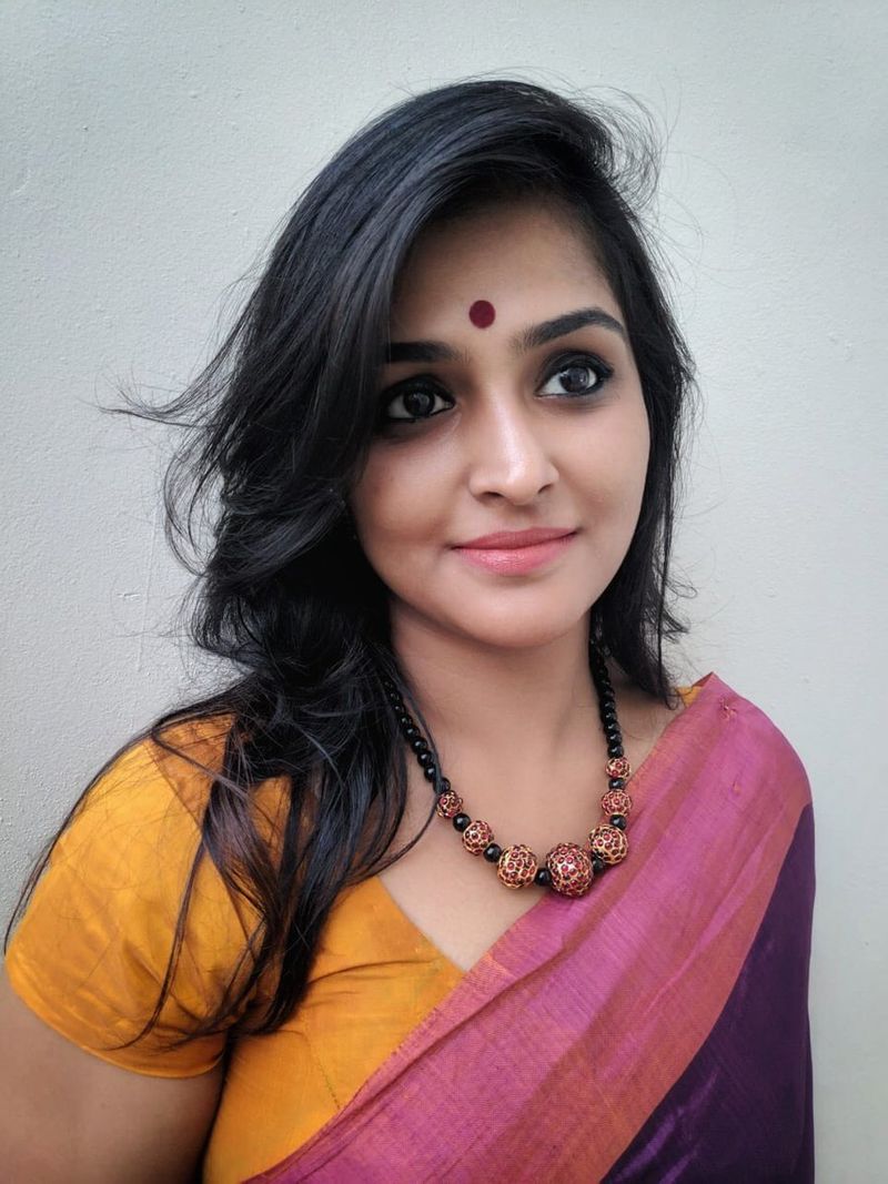 Actress Remya Nambeesan Very beautiful Photo's