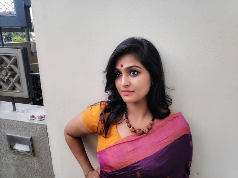 Actress Remya Nambeesan Very beautiful Photo's