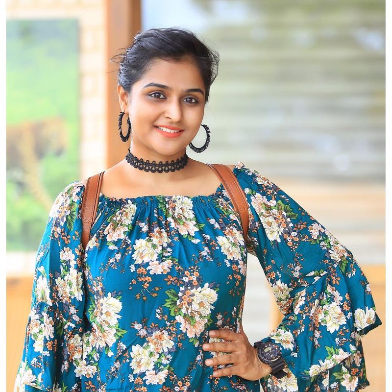 Actress Remya Nambeesan Very beautiful Photo's