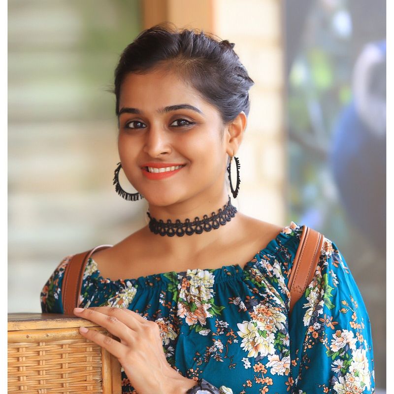 Actress Remya Nambeesan Very beautiful Photo's