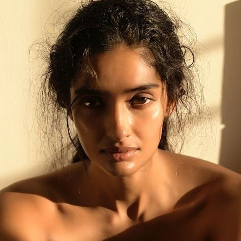 Simbu Movie Heroine Sema Hot Look Gallery