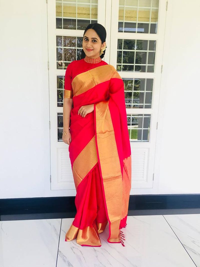 Colorful photos of actress Miya George