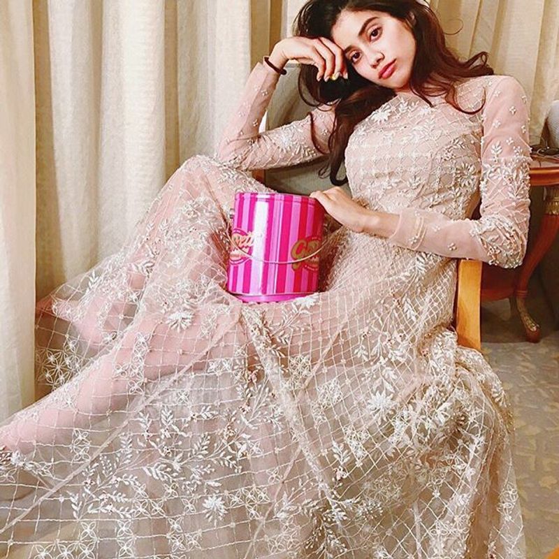 janvi kaoor photo gallery
