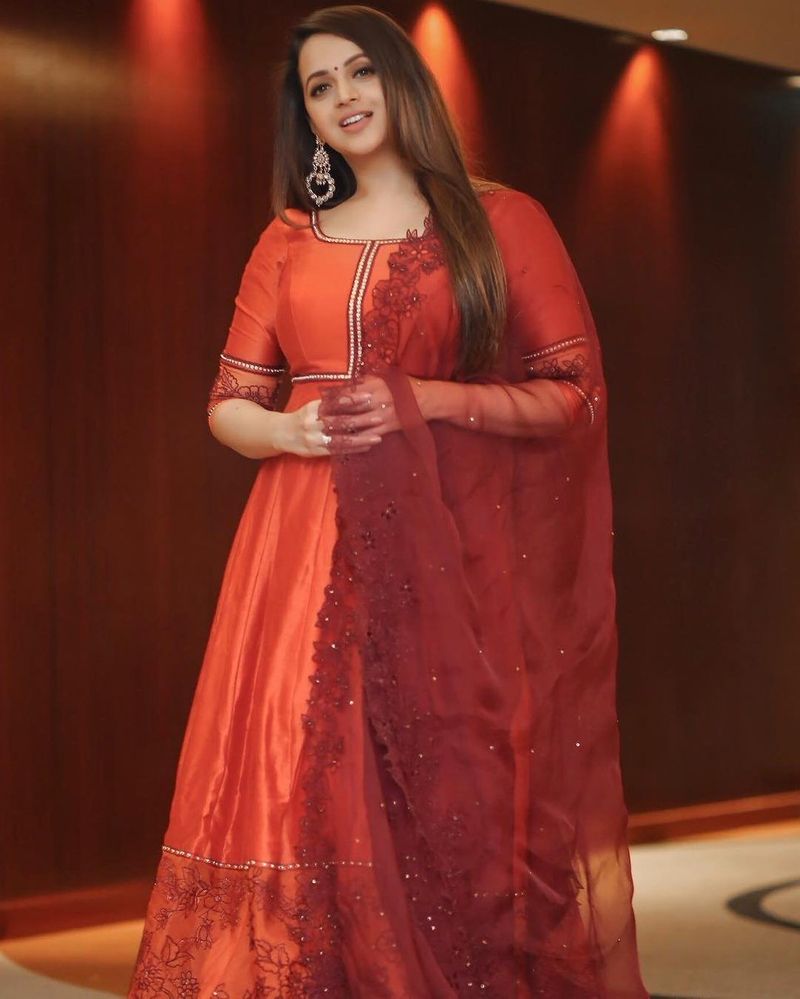 Photo Gallery of Beauty Angel Bavana