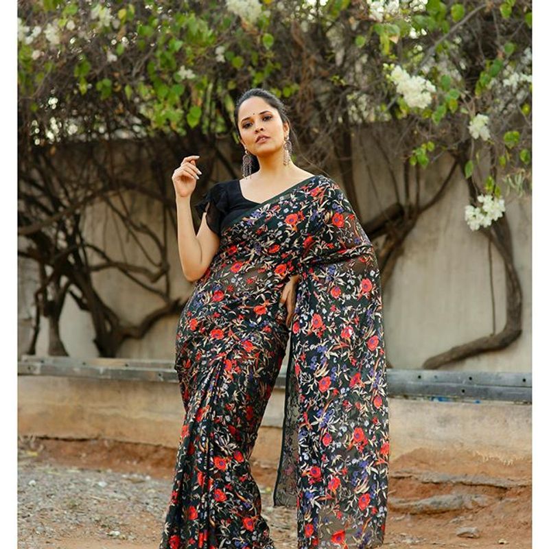 (Courtesy: Instagram)అనసూయ ఫోటో గ్యాలరీ