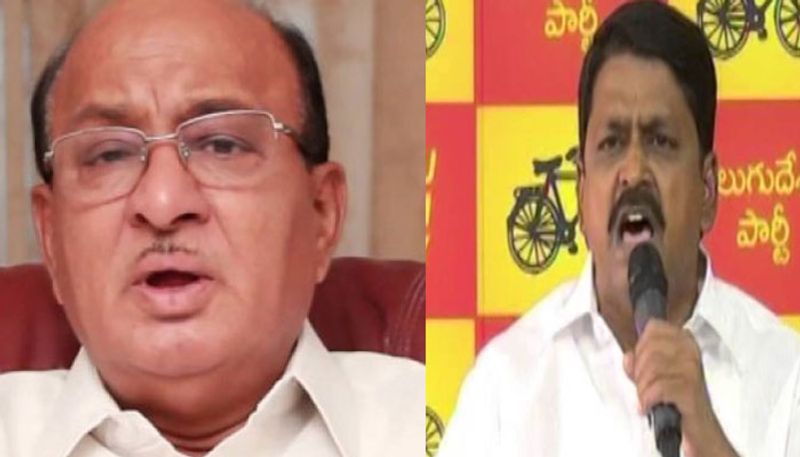జగన్ మైండ్ గేమ్ ఆడుతున్నారని తెలుగుదేశం పార్టీ శాసనసభ్యుడు గోరంట్ల బుచ్చయ్య చౌదరి అన్నారు. తమ పార్టీ ఎమ్మెల్యేలు ఎవరు కూడా వైసిపిలో చేరబోరని ఆయన స్పష్టం చేశారు. వైసిపితో టచ్ లో ఉన్న తమ పార్టీ ఎమ్మెల్యేల పేర్లు చెప్పాలని టీడీపీ ఎమ్మెల్యే పయ్యావుల కేశవ్ శ్రీధర్ రెడ్డిని డిమాండ్ చేశారు. దీన్నిబట్టి ఈ చర్చను కొనసాగిస్తూ టీడీపీని కల్లోలపరచాలనే ఉద్దేశం వైసిపికి ఉన్నట్లు అర్థం చేసుకోవచ్చు.