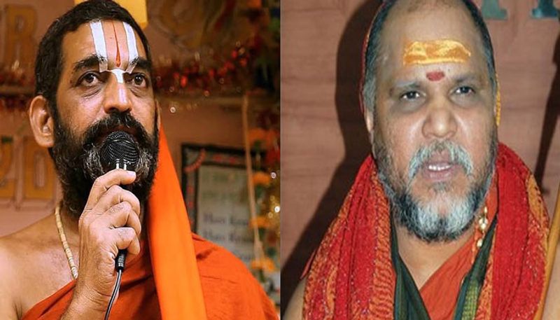 జగన్, కేసీఆర్ మధ్య సామ్యం మాత్రం ఒక్కటి ఉంది. ఇరువురు కూడా స్వరూపానందేంద్ర సరస్వతికి, చిన జీయర్ స్వామికి భక్తులు. ఈ విషయంలో మాత్రం జగన్ కేసీఆర్ ను అనుసరిస్తూ పాలనాపరమైన నిర్ణయాలు చేయడంలో మాత్రం దూకుడుగా వ్యవహరిస్తున్నారు