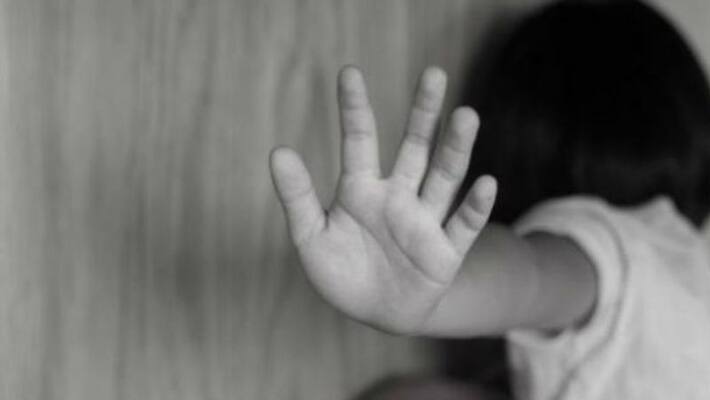 Delhi Rape victim relatives wreak havoc at hospital Delhi Rape victim relatives wreak havoc at hospital