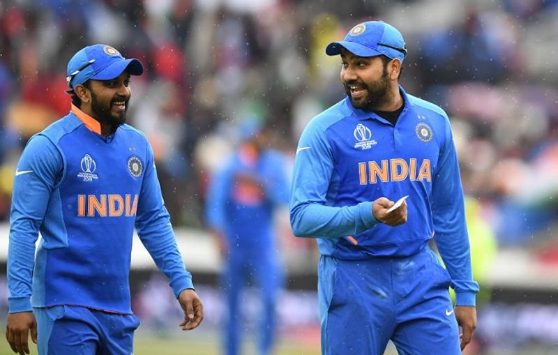 గ్రూప్లో టాప్ 2లో నిలిచిన రెండేసి జట్లు సెమీ ఫైనల్కి అర్హత సాధిస్తాయి. సెమీస్లో విజయం సాధించిన జట్లు నేరుగా ఫైనల్ చేరతాయి... 