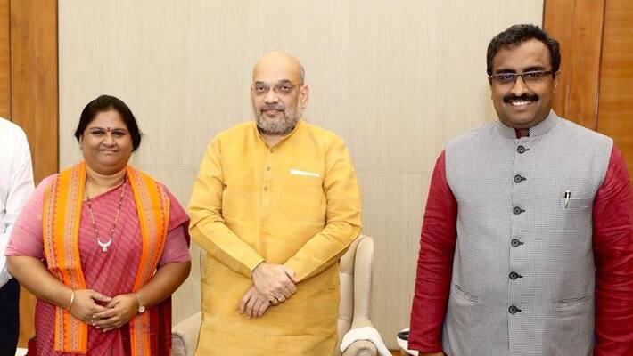 janajagruthi party president kottapalli geetha joins bjp janajagruthi party president kottapalli geetha joins bjp