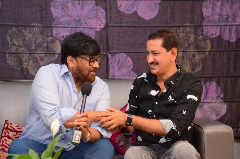 ఈ చిత్రం అందరిని అలరించే విధంగా ఉంటుందని ఆశాభావం వ్యక్తం చేస్తున్నట్లు చిరు తెలిపారు.