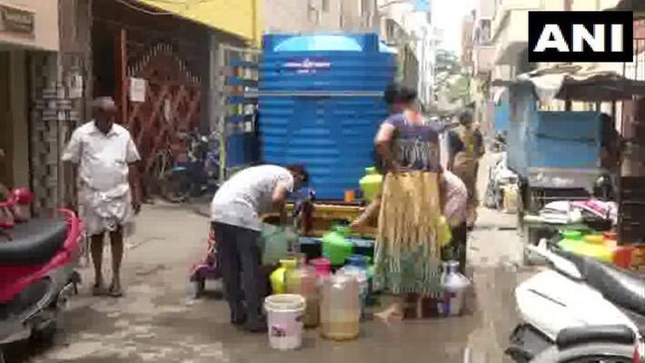 Water Crisis In Chennai, Desperate Locals Pay Double For Private Supply Water Crisis In Chennai, Desperate Locals Pay Double For Private Supply
