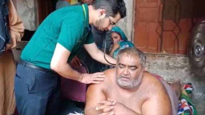 pakistan heaviest man shifted to hospital pakistan heaviest man shifted to hospital