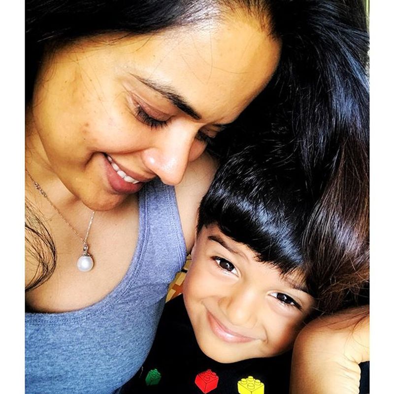 (Courtesy: Instagram)సమీరా రెడ్డి ఫోటో గ్యాలరీ
