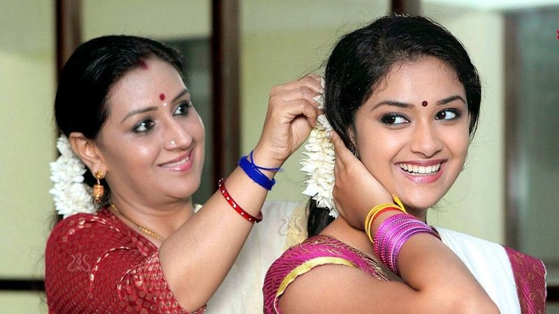 కీర్తి సురేష్ - మేనకా కుమార్