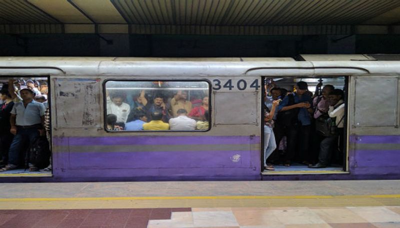Kolkata metro rail planning to use extra rakes for social distancing BTD