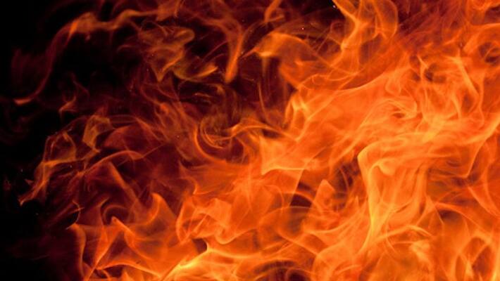 Fire breaks out in furniture market near metro station in Delhi Fire breaks out in furniture market near metro station in Delhi