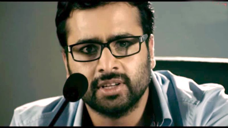 ప్రతినిధి: నారా రోహిత్ నటించిన ఈ పొలిటికల్ మూవీ ఆసక్తికరంగా ఉంటుంది. క్లైమాక్స్ లో అటు ప్రజలని ఉద్దేశించి, రాజకీయ నాయకులని ఉద్దేశించి నారా రోహిత్ చేసే ప్రసంగం చాలా బావుంటుంది.
