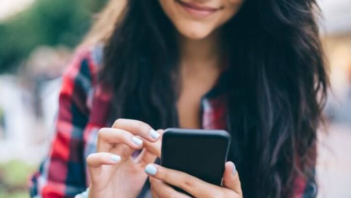 Budget 2019: Mobile Phones to Become Cheaper as Govt Cuts Down Customs Duty Budget 2019: Mobile Phones to Become Cheaper as Govt Cuts Down Customs Duty