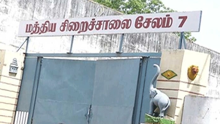 வலியால் துடித்த சிறுமியின் தலையில் கல்லை போட்டு கொன்ற கொடூரன்.. ஜெயிலில் செய்த காரியம்..!