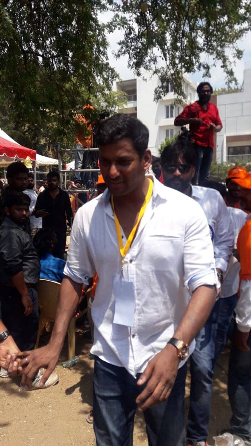 Kollywood stars cast their votes in Nadigar Sangham elections